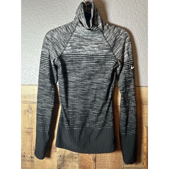 Nike Pro Top Womens Sz M Hyperwarm Training High Neck Logo Activewear Athleisure - Picture 1 of 7